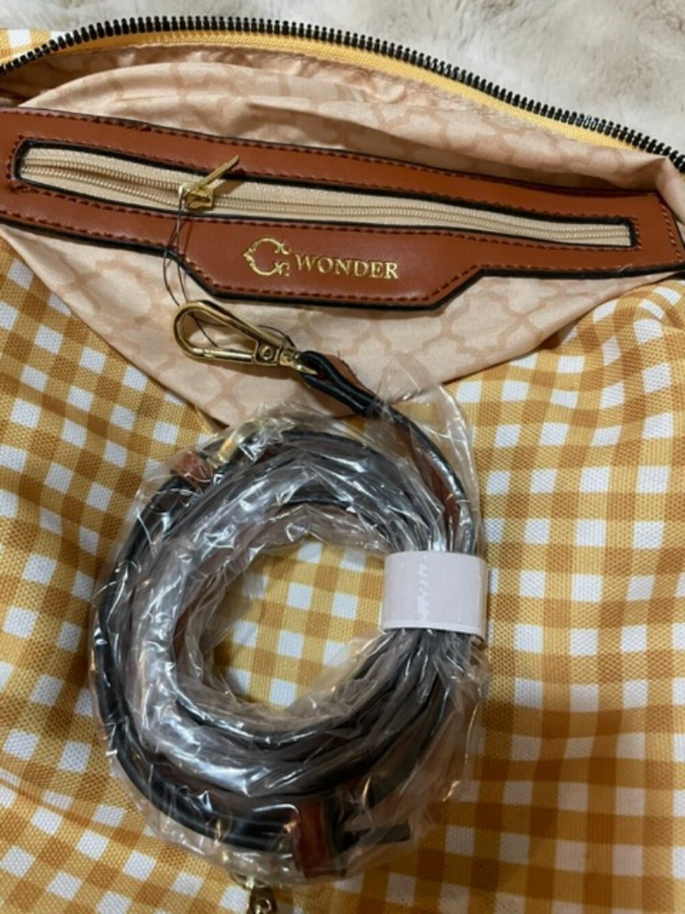 C. Wonder Mia Tote with Removable Pouch-NWT - Picture 5 of 11